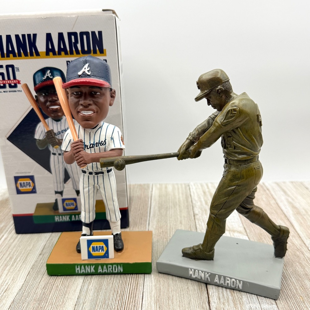 Hank Aaron Atlanta Braves Bobblehead & Bronze Statue Set NAPA Delta MLB 44